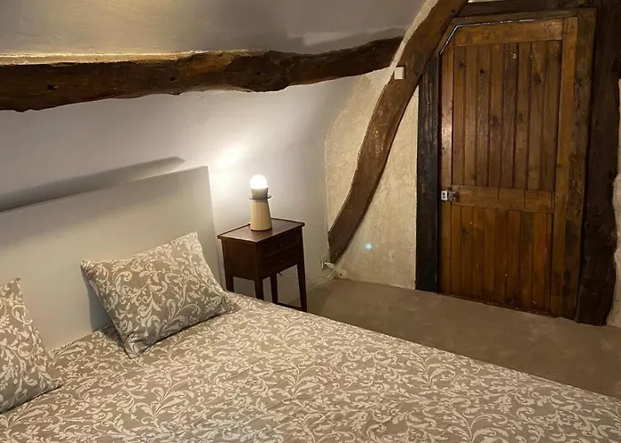 Chaumiere 8p, 4ch, 2 Sde, Grand Jardin, Proche Honfleur Holiday home *